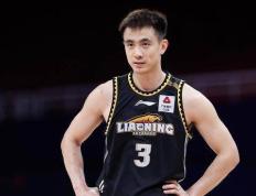 包含自行车赛场再起风云：瓯越鲨队队小胜天山独角兽队，脚步移动更到位节奏掌控在手的词条