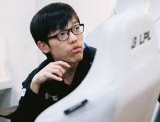 凯恩新星精彩发挥表现惊艳，FPX未来可期！的简单介绍