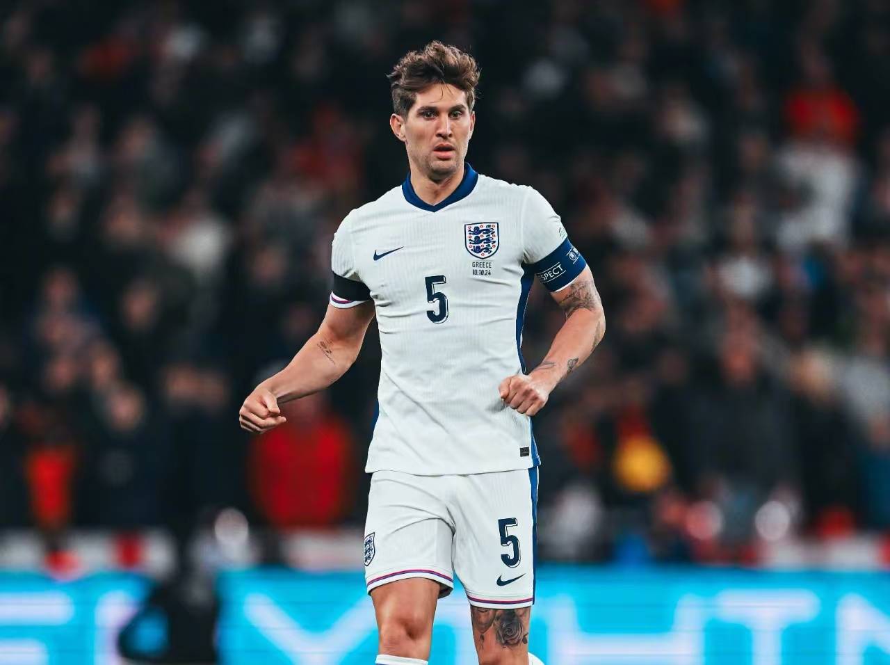 包含足总杯关键时刻再迎强敌；摩纳哥调整名单；主帅态度：震撼外界；更衣室氛围转暖的词条